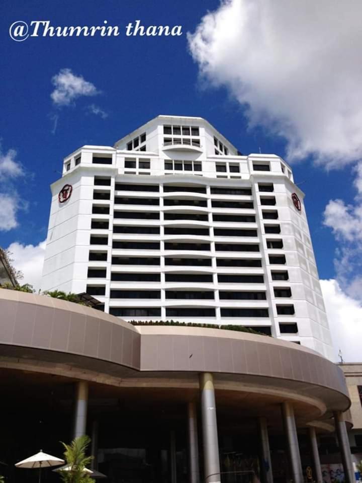 Thumrin Thana Hotel Транг Экстерьер фото