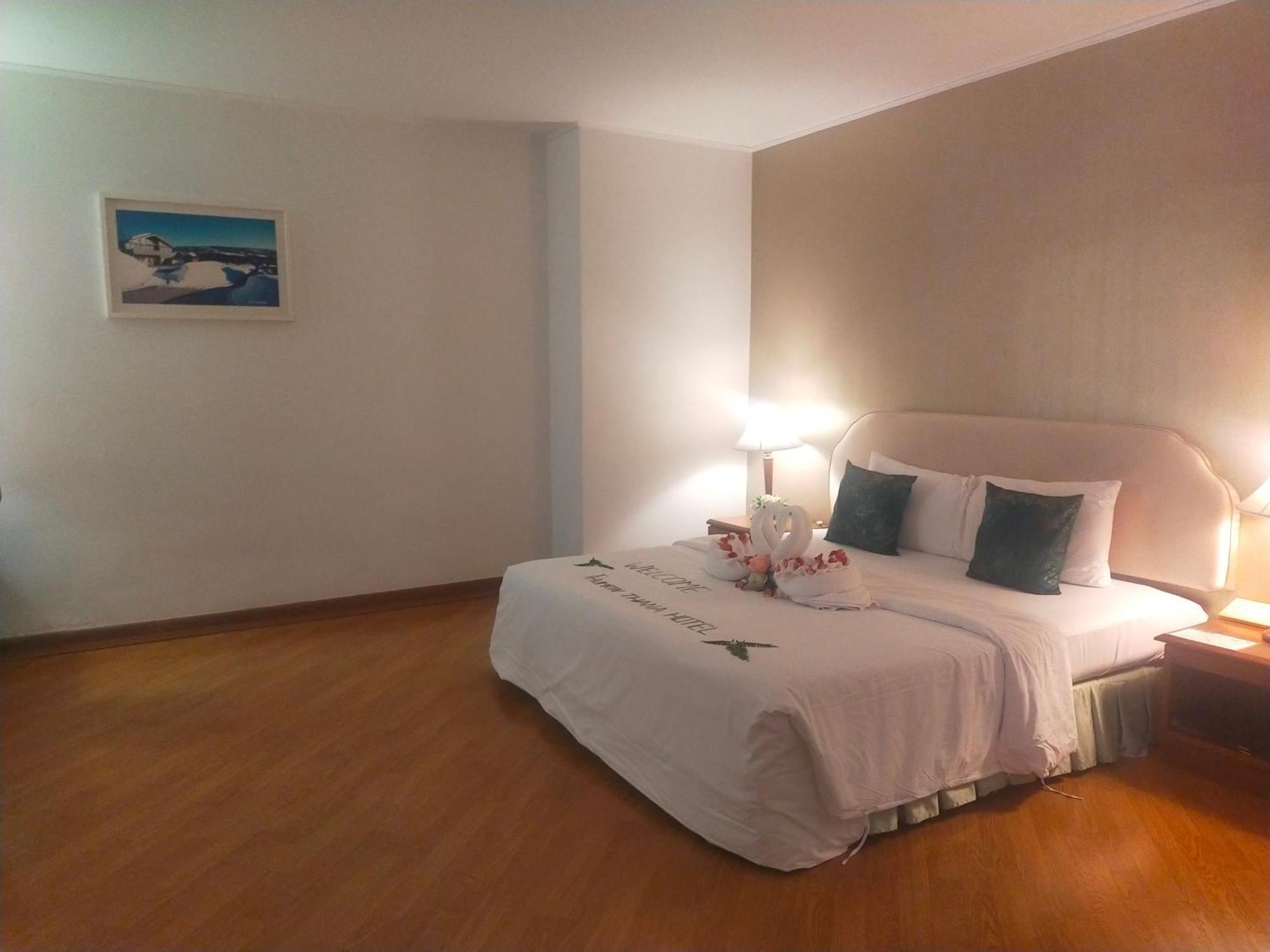 Thumrin Thana Hotel Транг Номер фото