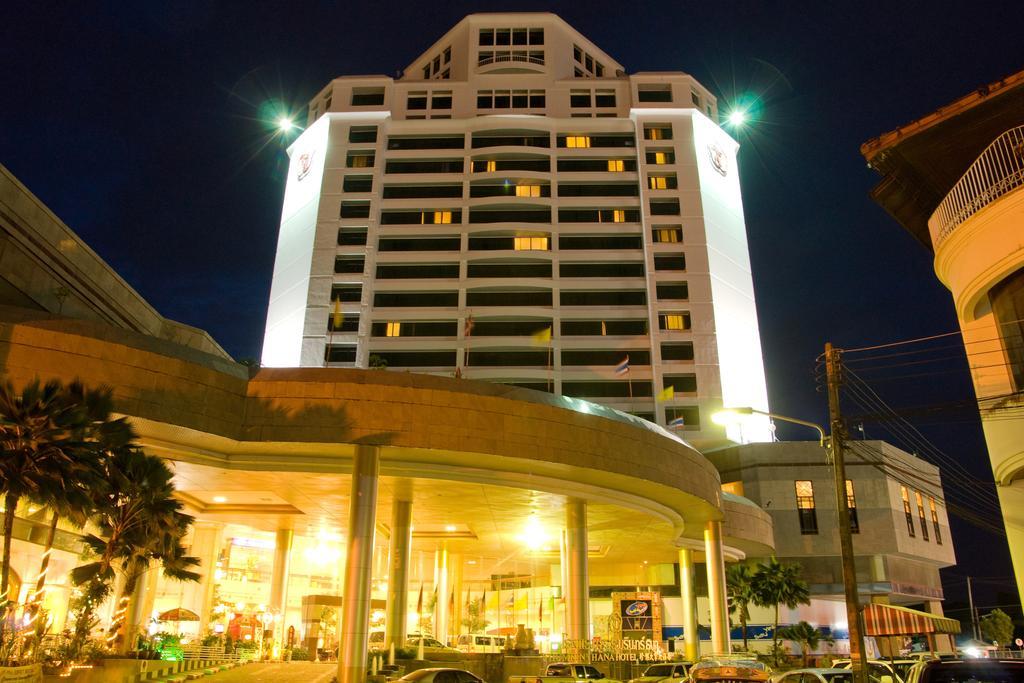 Thumrin Thana Hotel Транг Экстерьер фото
